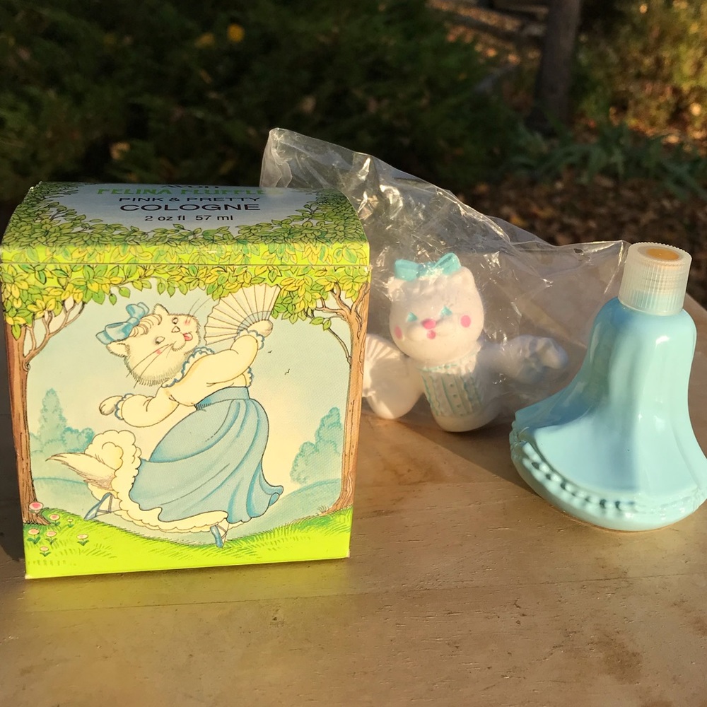 NIB Vintage AVON perfume Felina Fluffles Pink and Pretty bottle 2oz